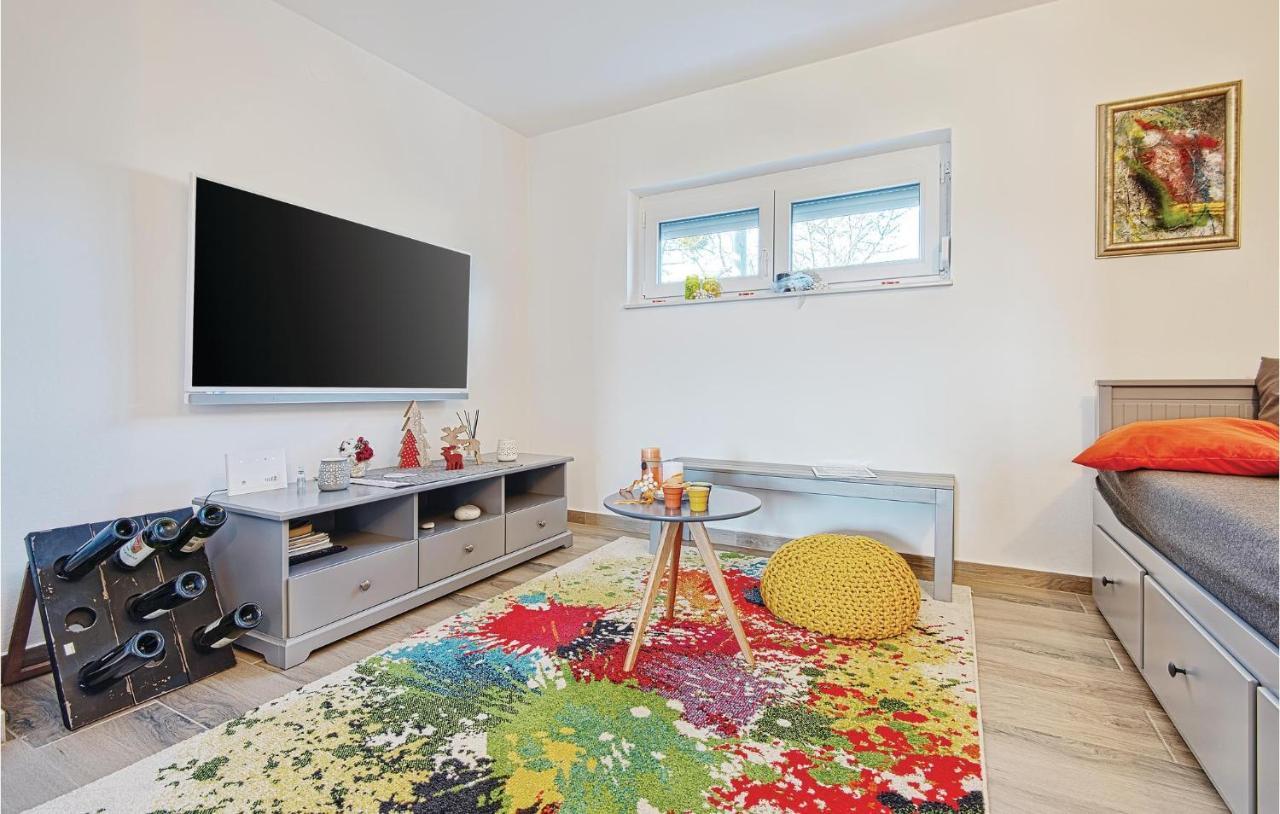 8 Bedroom Lovely Home In Durdevac Ðurđevac Εξωτερικό φωτογραφία