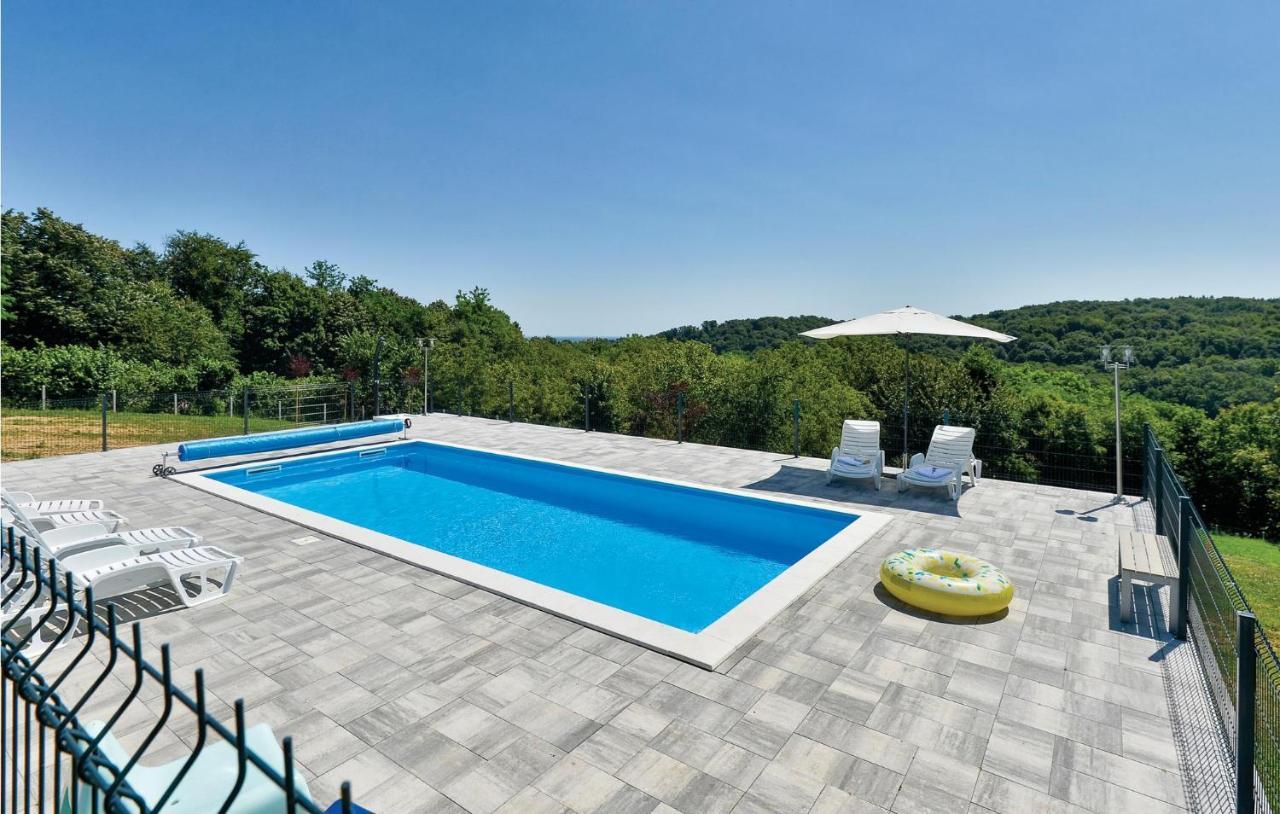 8 Bedroom Lovely Home In Durdevac Ðurđevac Εξωτερικό φωτογραφία