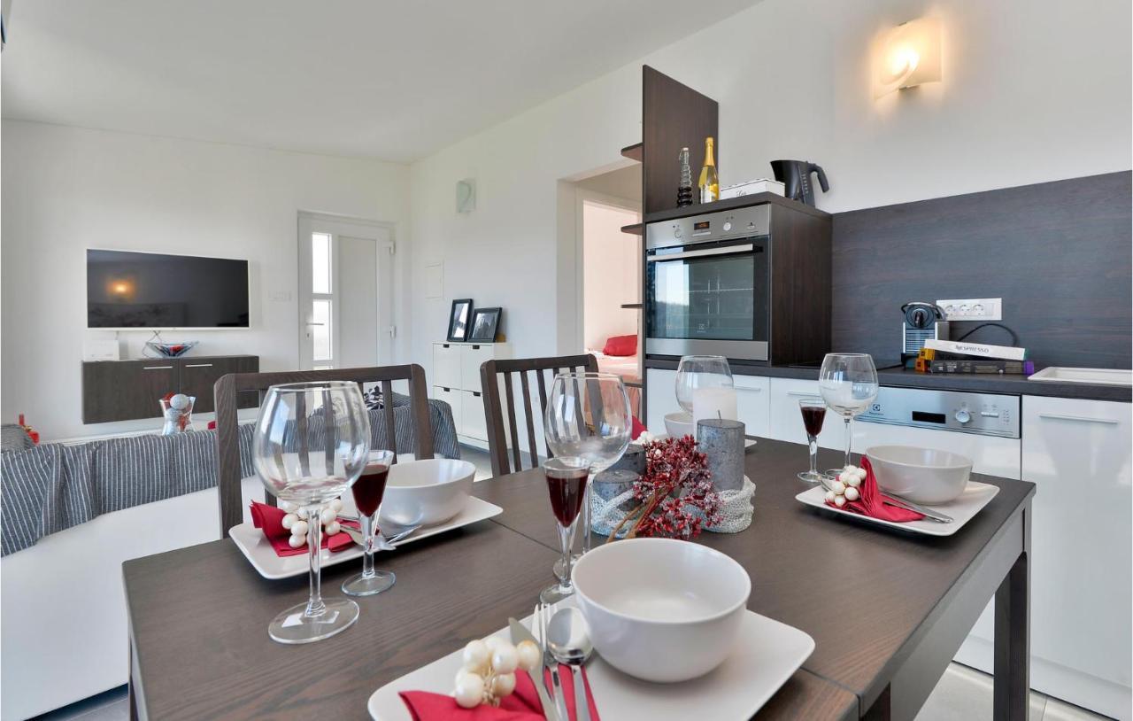 8 Bedroom Lovely Home In Durdevac Ðurđevac Εξωτερικό φωτογραφία