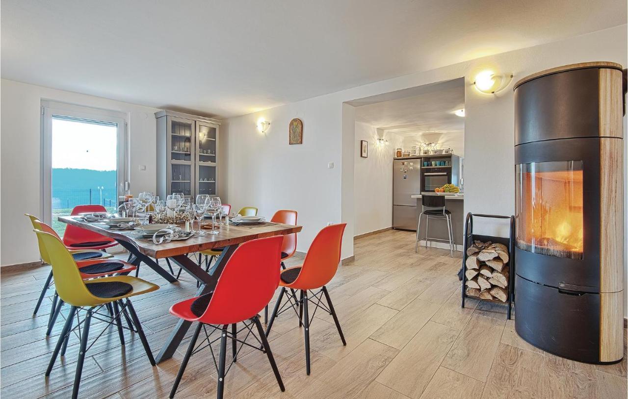 8 Bedroom Lovely Home In Durdevac Ðurđevac Εξωτερικό φωτογραφία