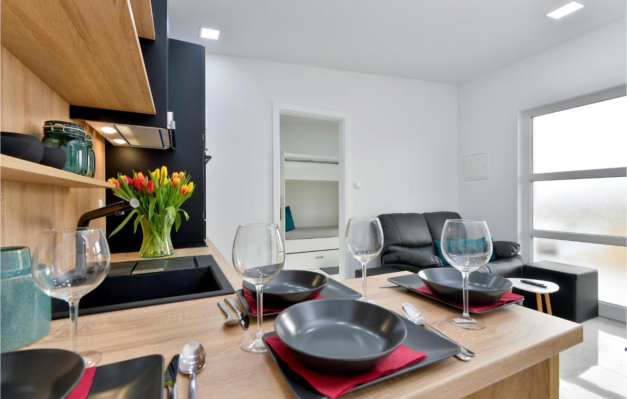 8 Bedroom Lovely Home In Durdevac Ðurđevac Εξωτερικό φωτογραφία